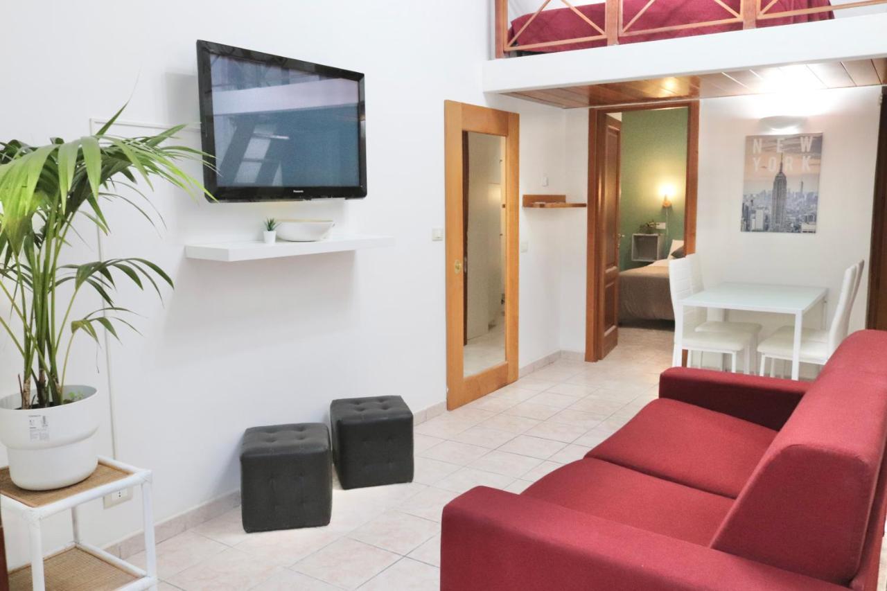 Independent Loft Private Entrance And Courtyard Apartment